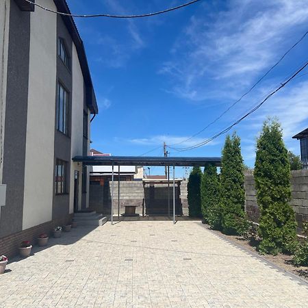 Bayotel Karakol Ngoại thất bức ảnh