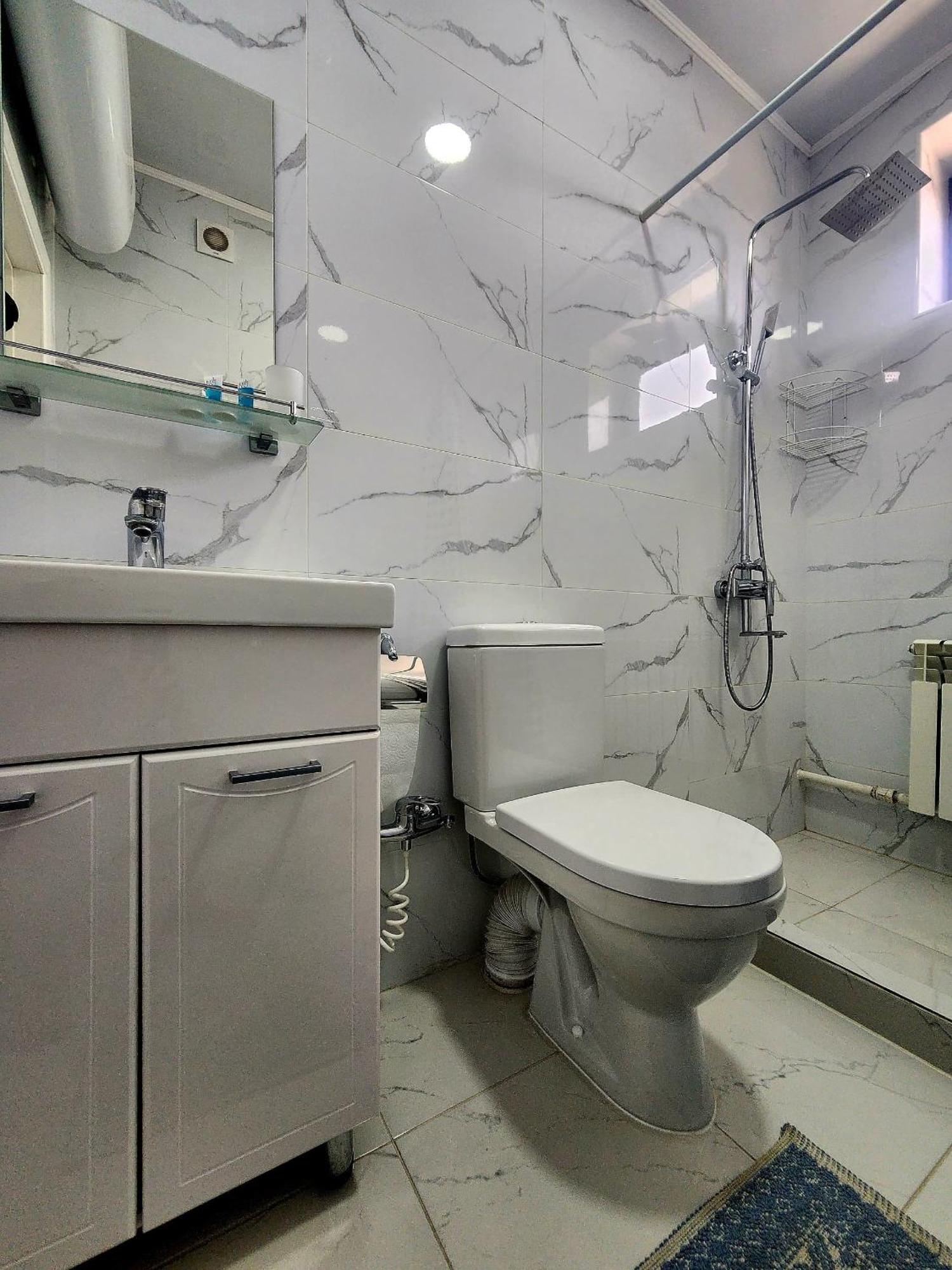 Bayotel Karakol Ngoại thất bức ảnh
